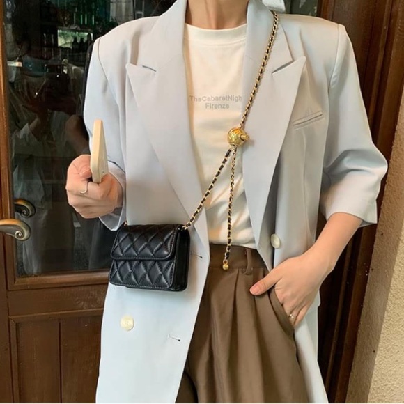 NEW Quilted Micro Mini Waist Belt Bum Bag/ Crossbody Black w/ Gold Chain Strap - Picture 9 of 9